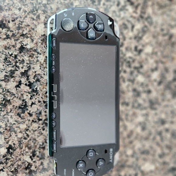 Sony PSP - Picture 4 of 8